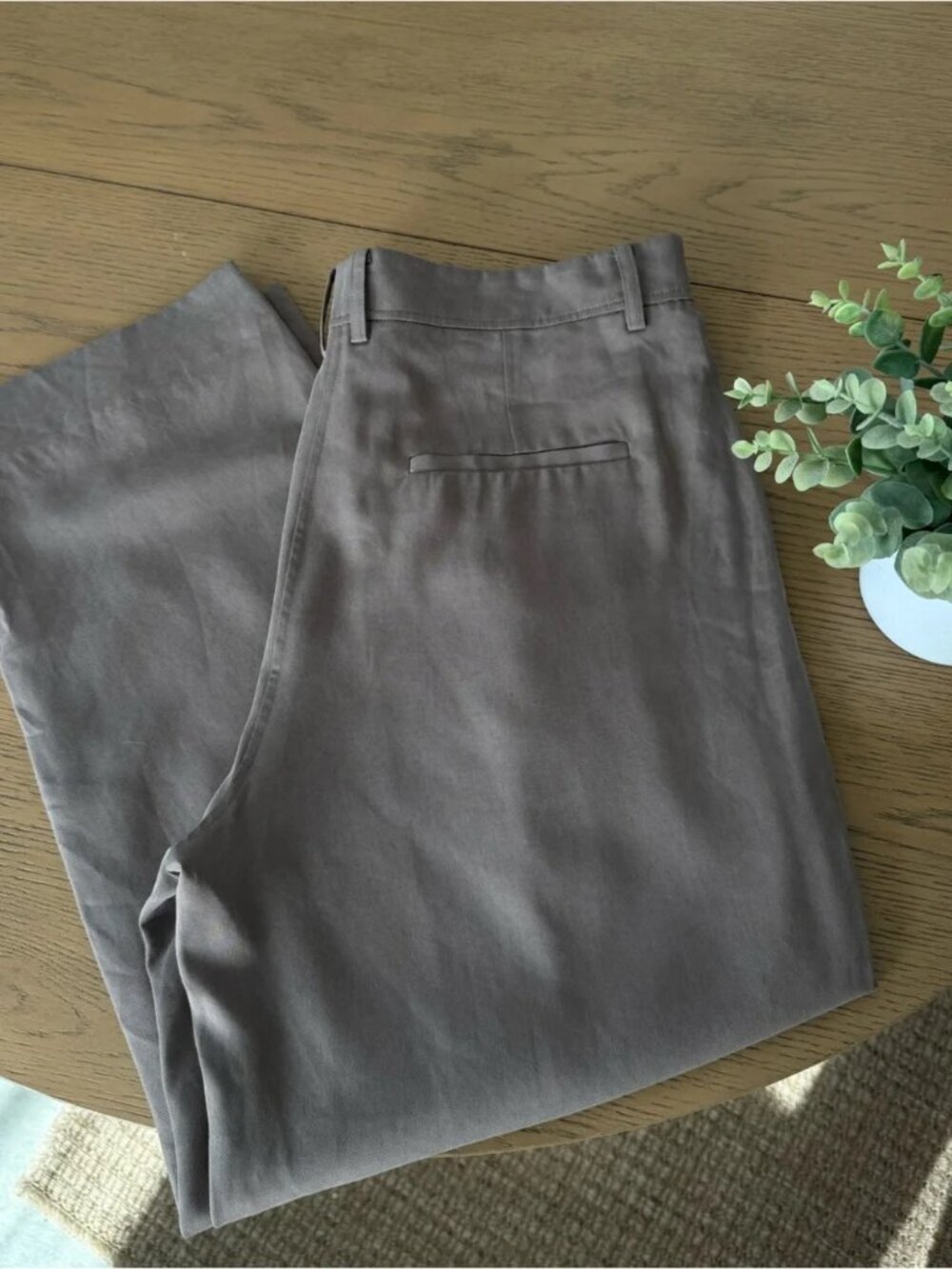 The Reset High waisted Pleated Trousers Size L
